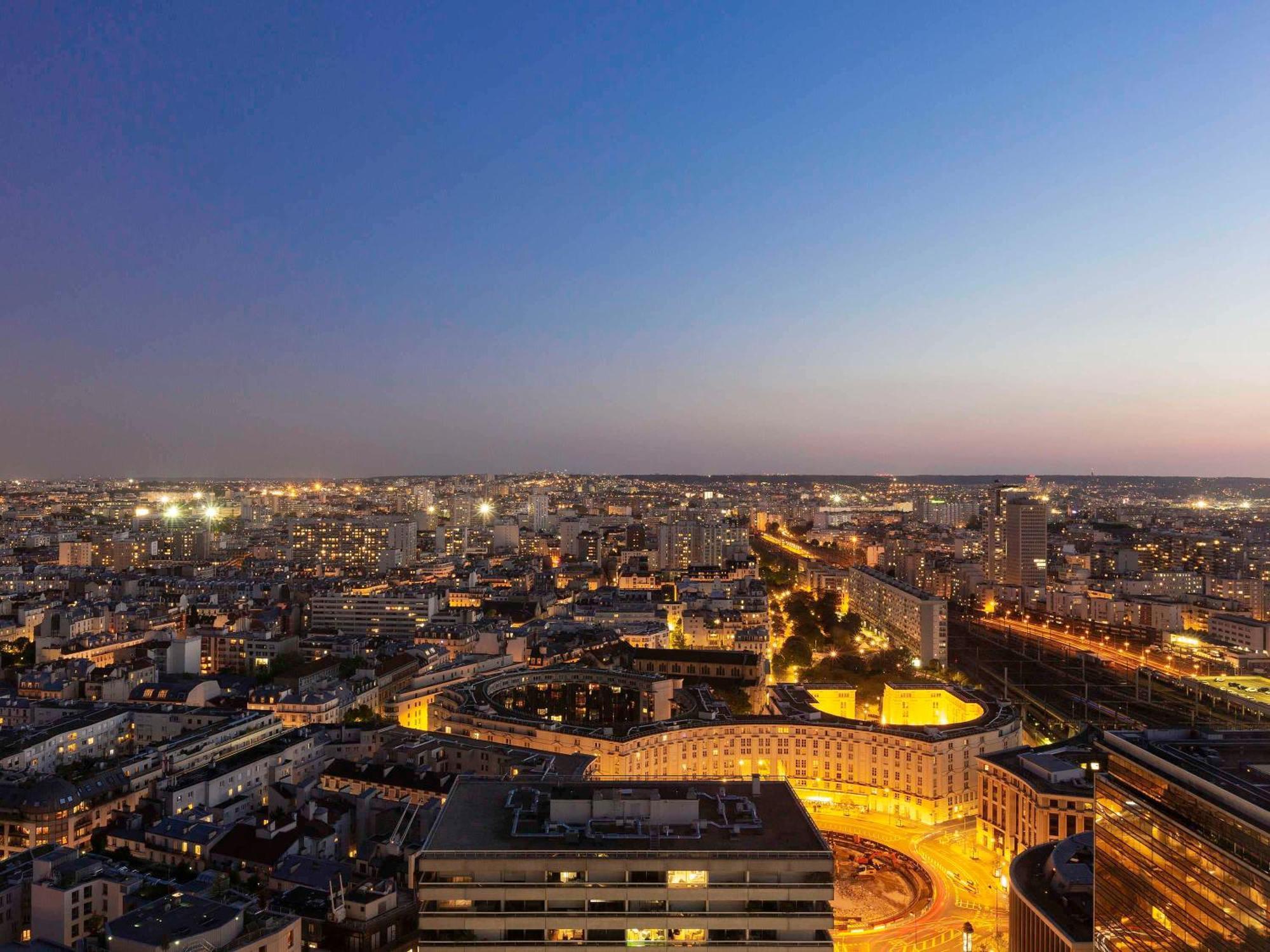 Pullman Paris Montparnasse Hotel Exterior photo