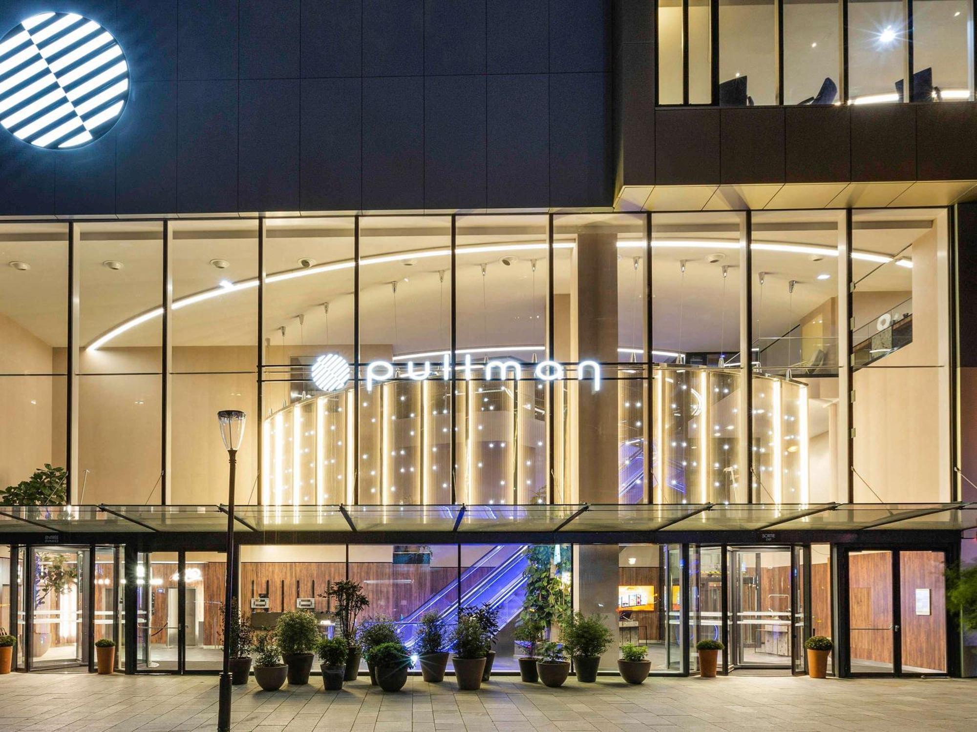 Pullman Paris Montparnasse Hotel Exterior photo